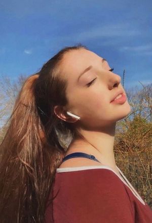 Trin beautiful face ear buds