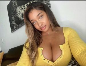 Corie Rayvon and her Beautiful Cleavage