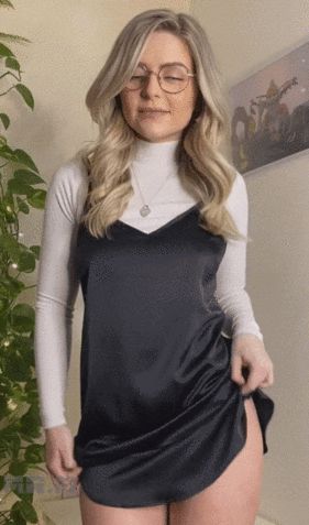 could my petite body seduce you