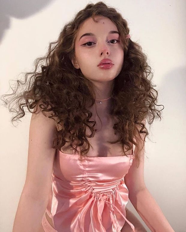 VIOLET VERDANDI