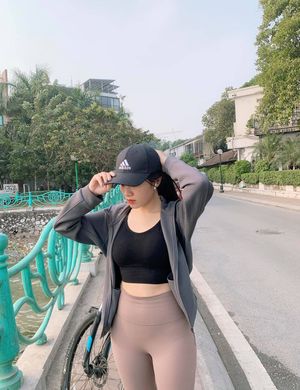 Sport and small tits