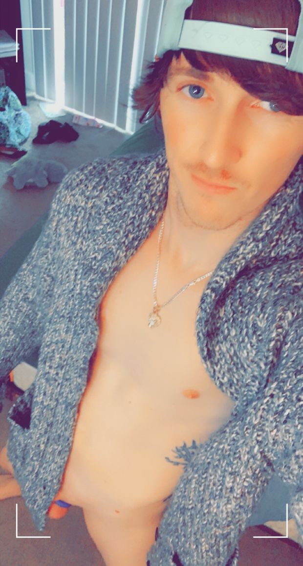 Sexy selfie hopefully attracting a HUGE thick monster cock