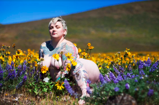 The plus size model with heavily tattooed, naked in nature .. ❤️
