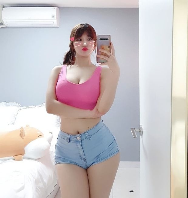 curvy