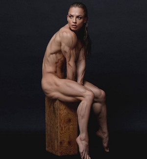 Super fit female body. ❤️