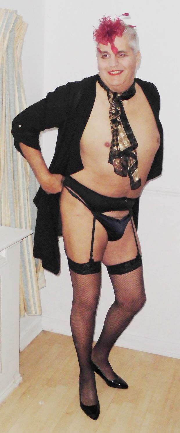 sissy pete finally outing himself as a sissy fem.