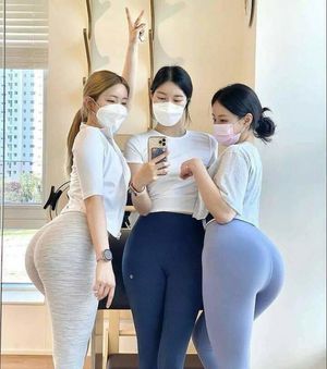 tres asiaticas bien dadas