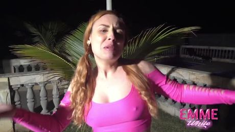 Emme White ❤️ Video #5 | Rasguei meu shorts jeans só pra dar a buceta