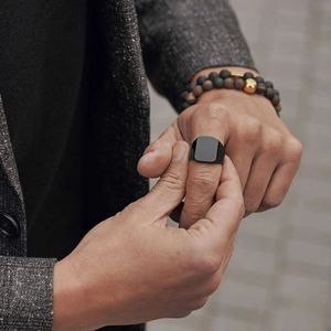 Black Liam Ring .. ❤️