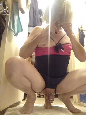 sniff, sniff, lil popper bitch, for BBC is what I wish