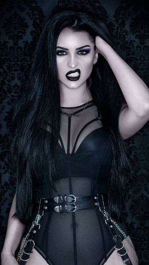 Sexy Goth Babe