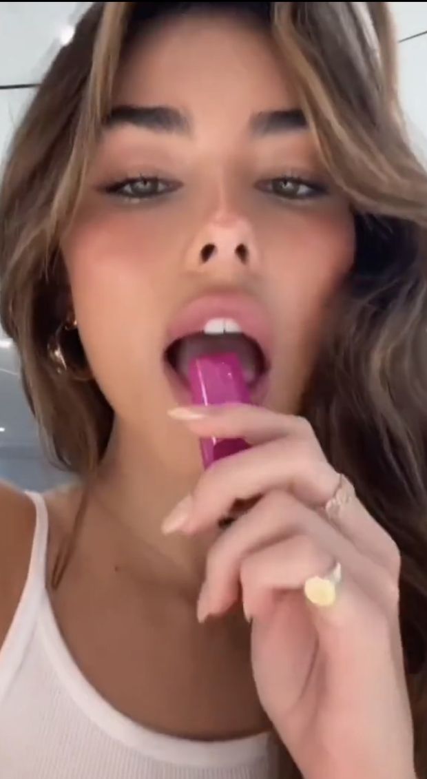 Madison uses her mouth for everything