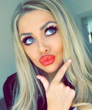 Dick Sucking Lips... please let me suck the cum from your balls
