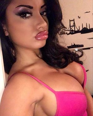 Dick Sucking Lips... please let me suck the cum from your balls