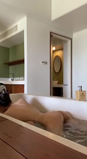 Asian Vietnamese Scandal - Vũ Thị Anh Thư