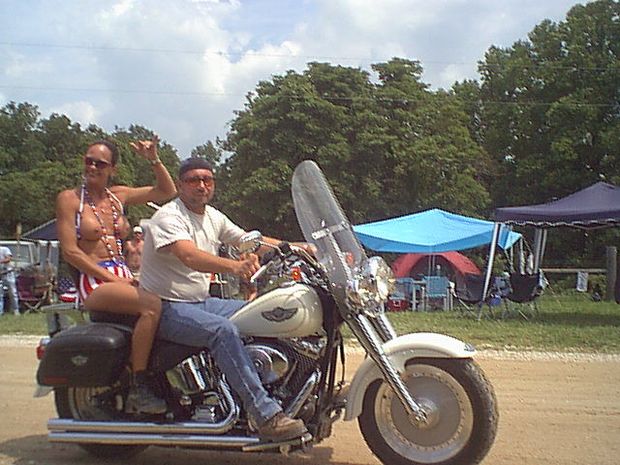 Bikes and boobs - biker boogie late nineties