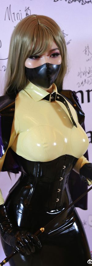 Asian-latex fetish-latex