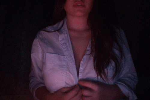 Halibabenudes showing off boobs