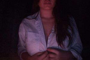 Halibabenudes showing off boobs