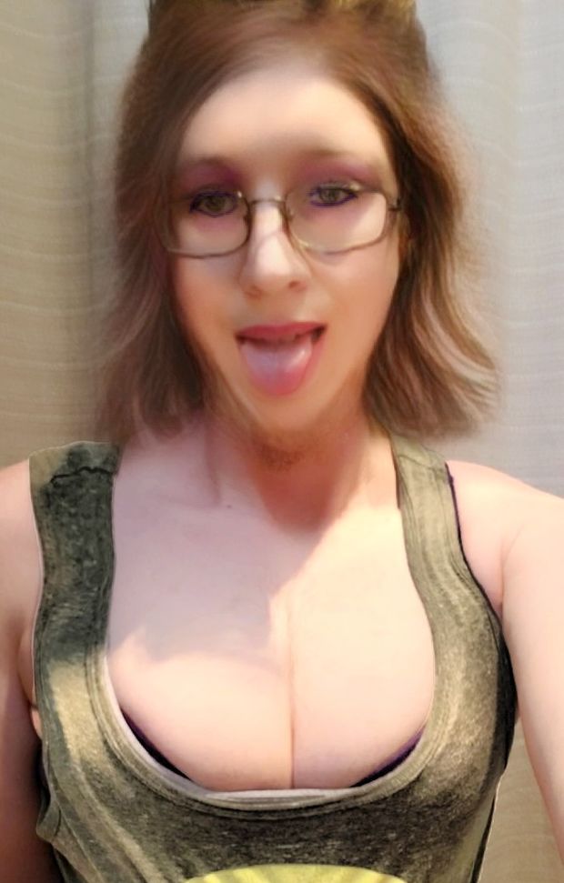 showing off my cleavage