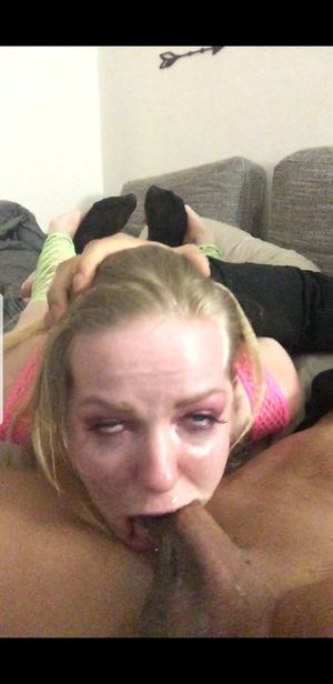 Look at this whores face