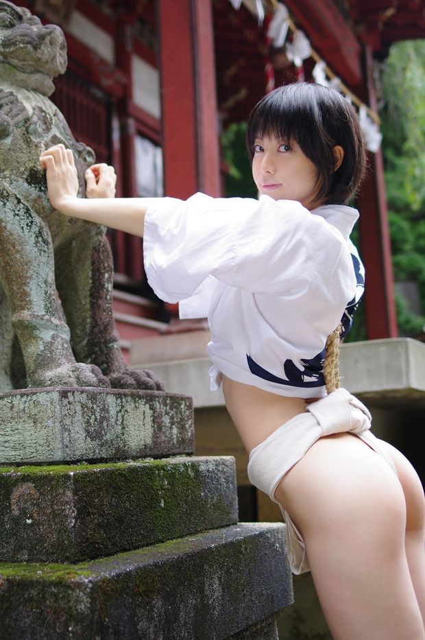 Ushijima Asian ass