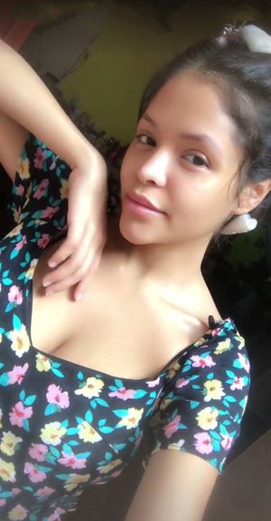 Horny Latina Female. ❤️