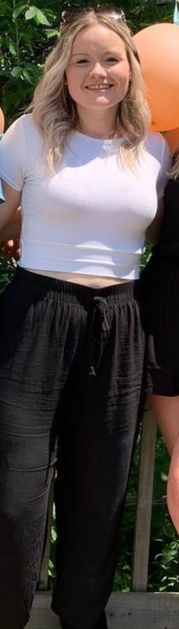 Tiff white top boobs