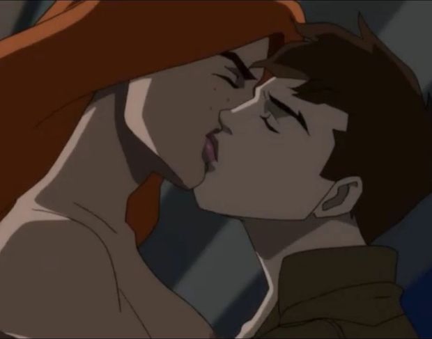DC lesbian kiss.