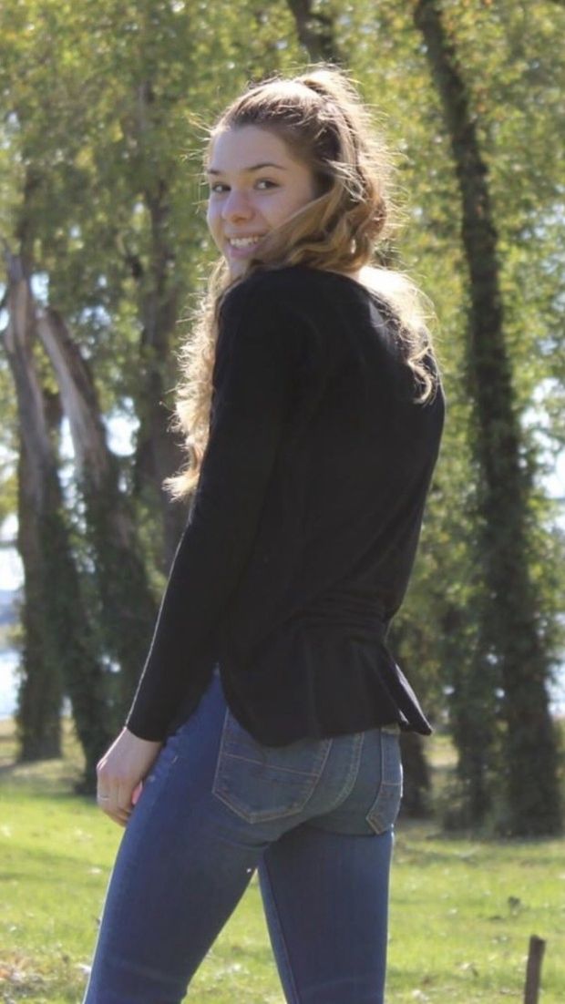 nice ass in jeans
