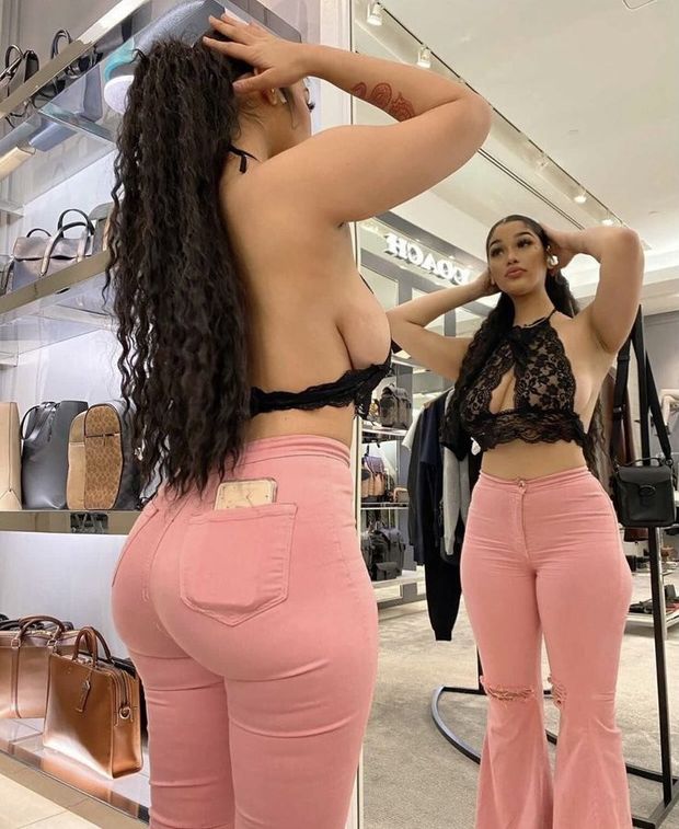 Lexie pink pants mirror