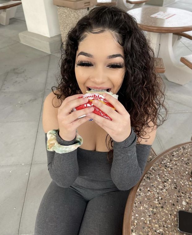 Lexie braces eating