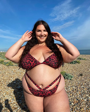 Perfect Fatkini Babe