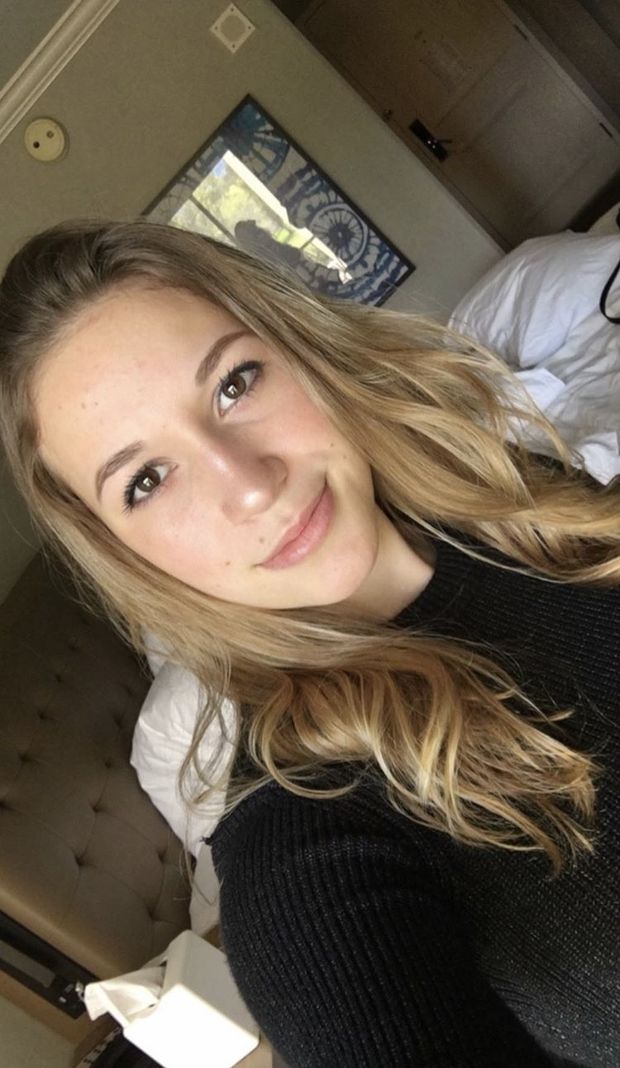 blonde face