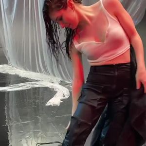 Chrissy Costanza all wet