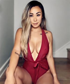 Jeannie Baik / Mama Jeanius