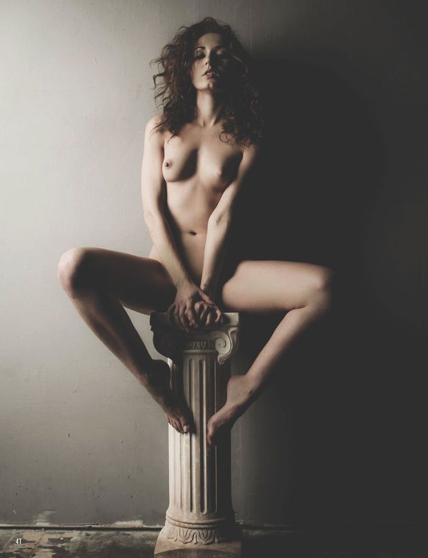 Zoe West Naked Photos