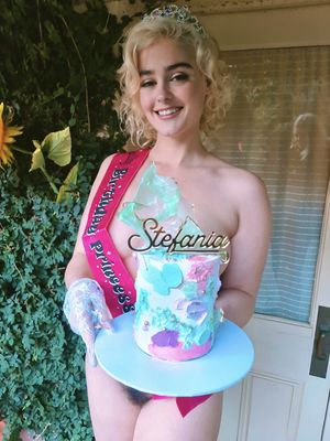 Hairy birthday Stefania Ferrario