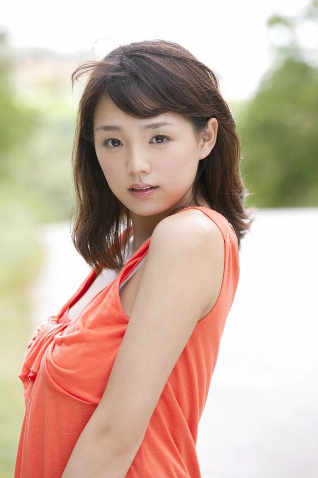 Ai Shinozaki