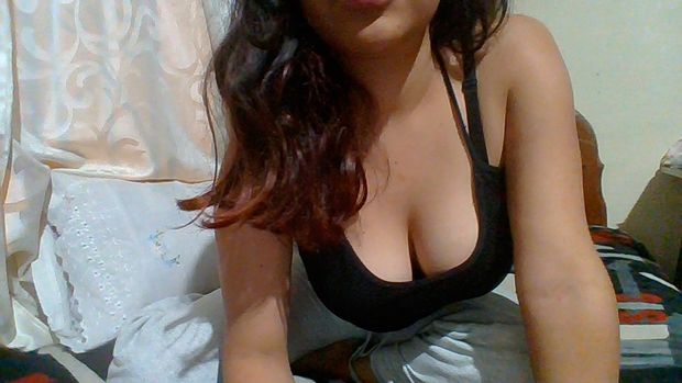 Petite brunette latina teen boobs