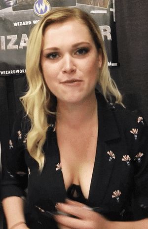 Eliza taylor