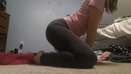 White GirI Twerk and Grind