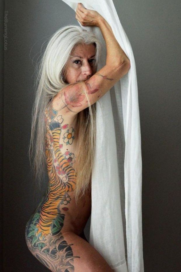 Horny Tattooed Granny Female. ❤️