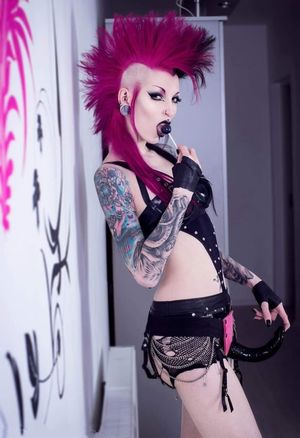 Horny Tattooed Goth Style. ❤️