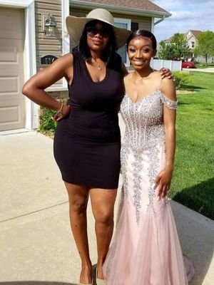 Mom and daughter both got juggs