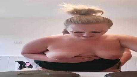 Chunky blonde doggystyle