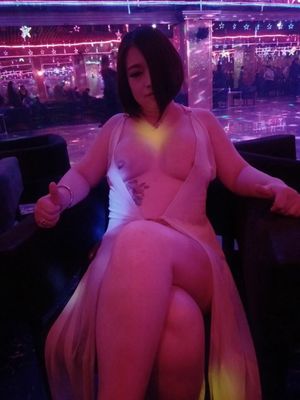 She manage most babe