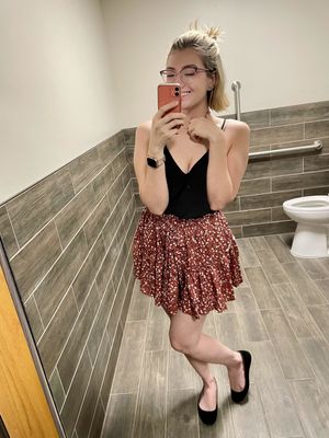 Cute slut public selfie.