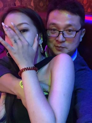 He is having a fun night i bet