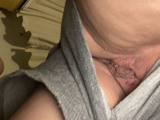 Morning daddy, I’m going to ride your face now!